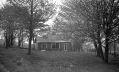 Filename=04a-5_bungalow_at_Hambleton_Fold_1978.jpg
Filesize=106KiB
Dimensions=500x303
Date added=Oct 19, 2008 04a-5_bungalow_at_Hambleton_Fold_1978.jpg