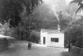 Filename=27a-28_Toll_House_Dan_Bank.jpg
Filesize=77KiB
Dimensions=500x335
Date added=Nov 22, 2008 27a-28_Toll_House_Dan_Bank.jpg