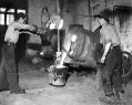 Filename=mlhs_600lb-tilting-furnace.jpg
Filesize=102KiB
Dimensions=500x398
Date added=Dec 27, 2010 mlhs_600lb-tilting-furnace.jpg