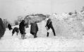 Filename=1940s-snow-06-hibbert-lane.jpg
Filesize=44KiB
Dimensions=500x314
Date added=Apr 29, 2012 1940s-snow-06-hibbert-lane.jpg