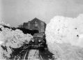 Filename=1940s-snow-10-ridge.jpg
Filesize=54KiB
Dimensions=500x361
Date added=Apr 29, 2012 1940s-snow-10-ridge.jpg