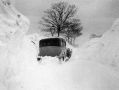 Filename=1940s-snow-16.jpg
Filesize=51KiB
Dimensions=500x375
Date added=Apr 29, 2012 1940s-snow-16.jpg