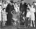mlhs_bellevue_visit_1953_philip_barker_middle.jpg