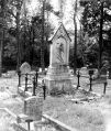 Filename=edwardrossgrave.jpg
Filesize=96KiB
Dimensions=422x500
Date added=Jan 15, 2017 edwardrossgrave.jpg