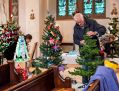 Filename=StMartinsXmasTrees006.JPG
Filesize=148KiB
Dimensions=500x380
Date added=Dec 06, 2015 StMartinsXmasTrees006.JPG