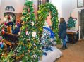 Filename=christmas-tree-vote_0039.JPG
Filesize=169KiB
Dimensions=500x367
Date added=Dec 06, 2015 christmas-tree-vote_0039.JPG