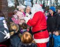 Filename=fatherxmasrosehill171218_21.jpg
Filesize=104KiB
Dimensions=500x393
Date added=Dec 26, 2018 fatherxmasrosehill171218_21.jpg
