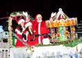 Filename=fatherxmastoplocks71218_63.jpg
Filesize=104KiB
Dimensions=500x358
Date added=Dec 09, 2018 fatherxmastoplocks71218_63.jpg