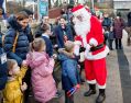 Filename=fatherchristmasrosehill161219_36.jpg
Filesize=112KiB
Dimensions=500x392
Date added=Dec 19, 2019 fatherchristmasrosehill161219_36.jpg
